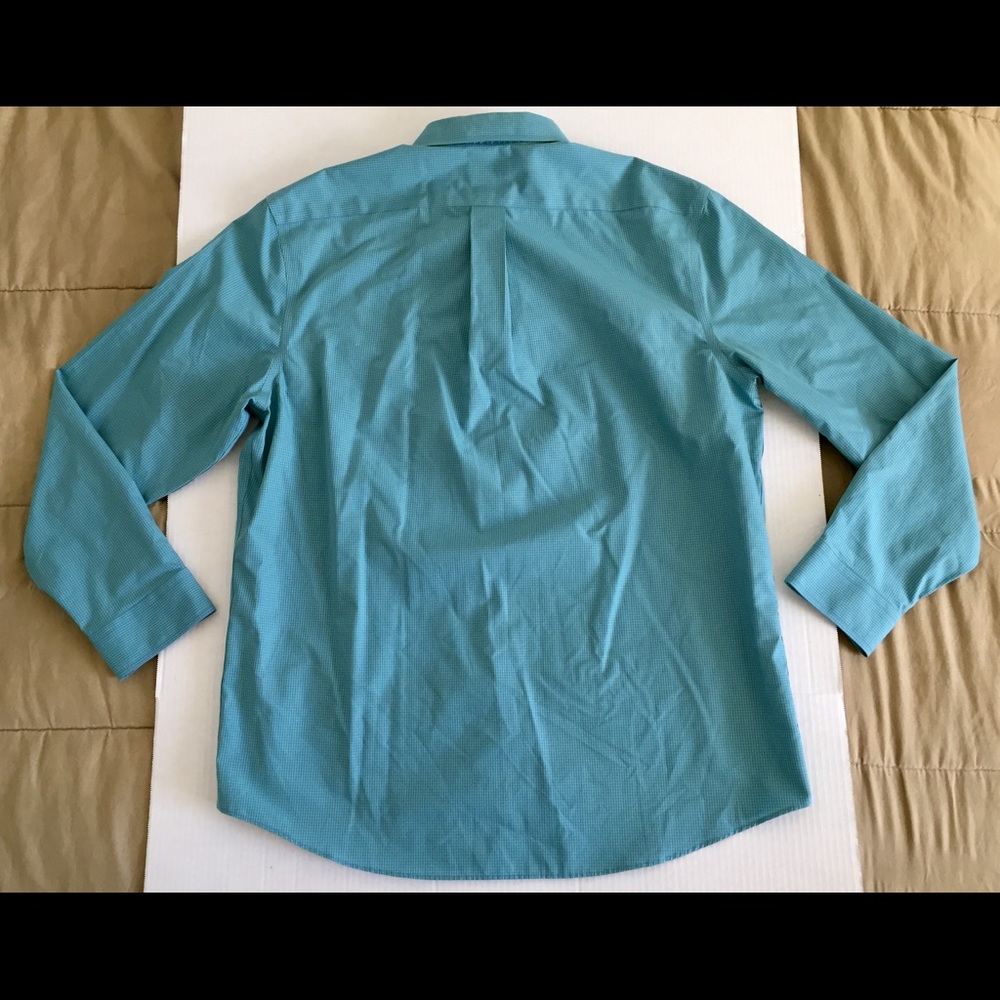 LL Bean Slightly Fitted L/S Button Shirt Sz Large - Picture 3 of 4